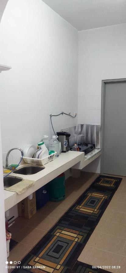 D'Zara Homestay Сепанг Екстериор снимка